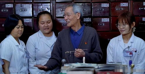 再世華佗 李伯藩 堅持義診18年,分文不收僅憑8味藥治愈數(shù)人